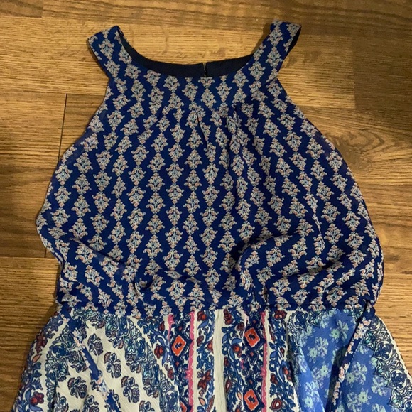 Blue patterned dress - Picture 2 of 3